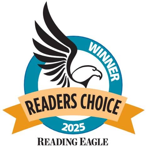 Logo for the Reading Eagle 2025 Readers Choice award, for which Physical Therapy at St. Luke's was recognized as the best physical therapy rehab